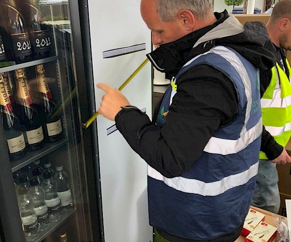 working photo of bar measurements