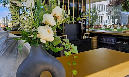 Royal Ascot small bar white floral display